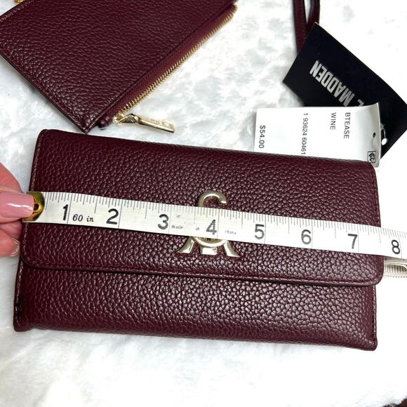 Steve Madden Burgundy Leather Wallet Wristlet - Picture 13 of 14